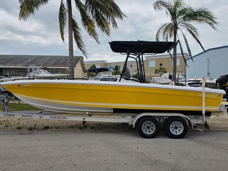 Concept 27-CENTER-CONSOLE-WITH-TRAILER image