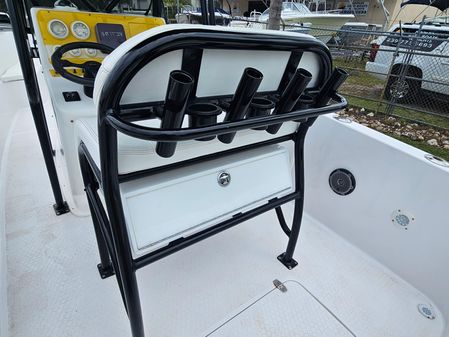 Concept 27-CENTER-CONSOLE-WITH-TRAILER image