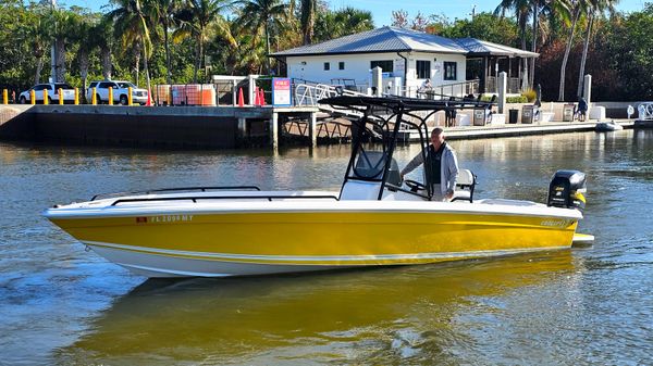 Concept 27 Center Console with trailer 