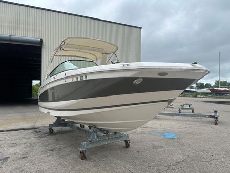 Regal 26 FasDeck image