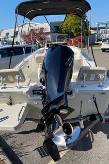 Boston-whaler 170-MONTAUK image