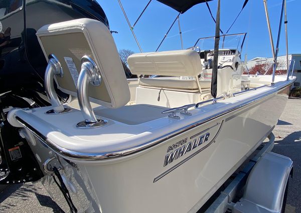 Boston-whaler 170-MONTAUK image