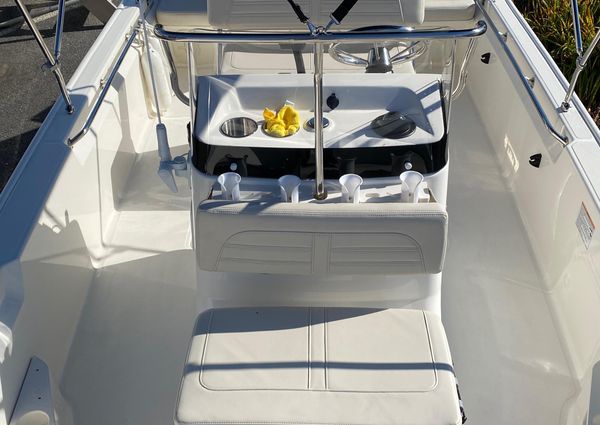 Boston-whaler 170-MONTAUK image