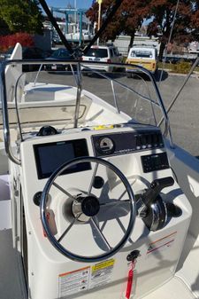 Boston-whaler 170-MONTAUK image