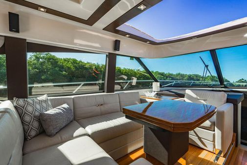 Tiara Yachts 53 Coupe image