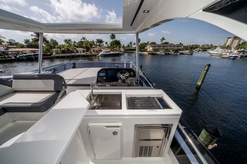 Galeon 640 Fly image