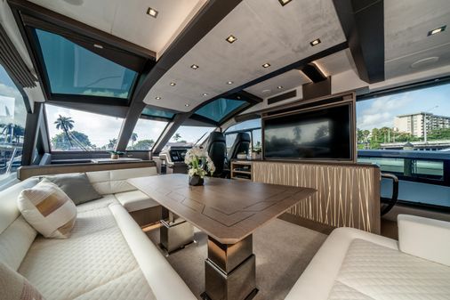 Galeon 640 Fly image
