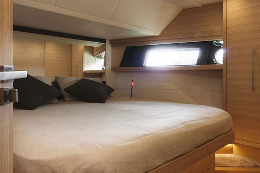 Sundeck-yachts 620 image