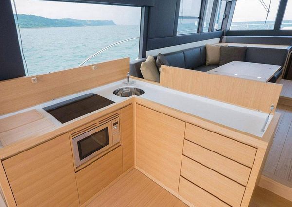 Sundeck-yachts 620 image