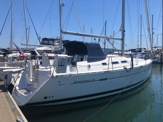 Beneteau 373 - main image