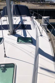 Beneteau 373 image