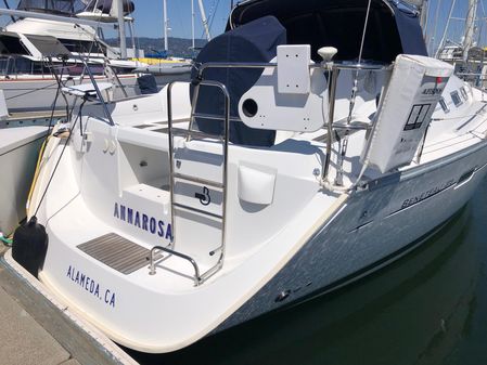 Beneteau 373 image