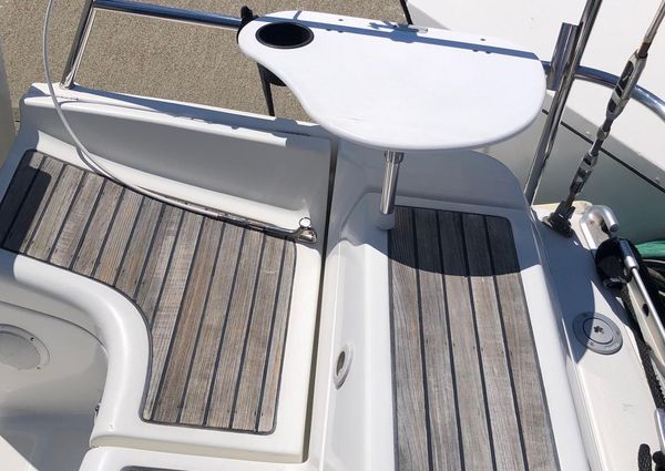 Beneteau 373 image