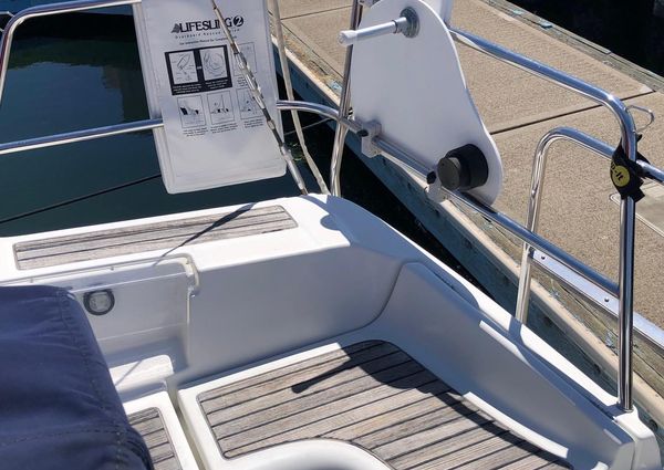 Beneteau 373 image