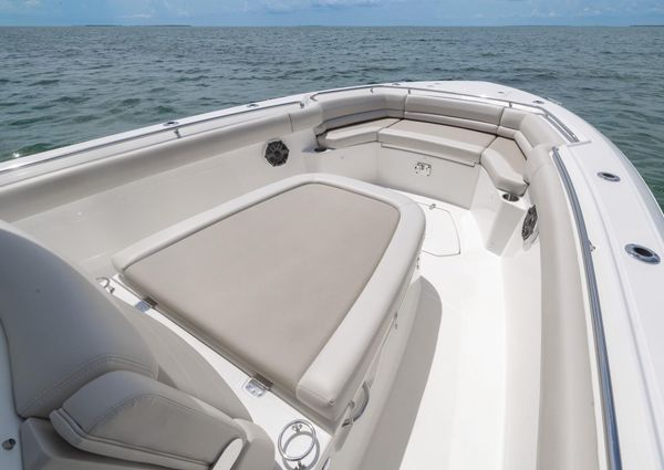 Boston Whaler 330 Outrage image