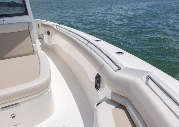 Boston Whaler 330 Outrage image