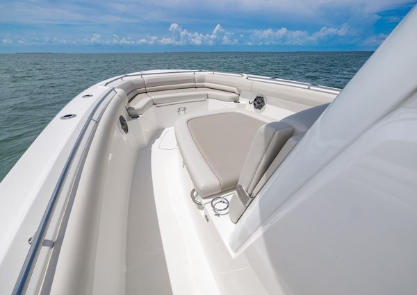 Boston-whaler 330-OUTRAGE image