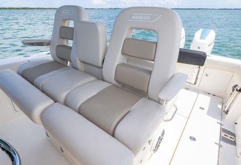 Boston Whaler 330 Outrage image