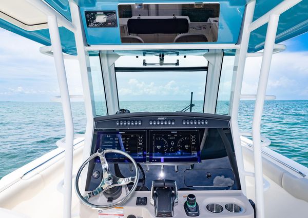 Boston Whaler 330 Outrage image