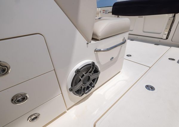 Boston Whaler 330 Outrage image