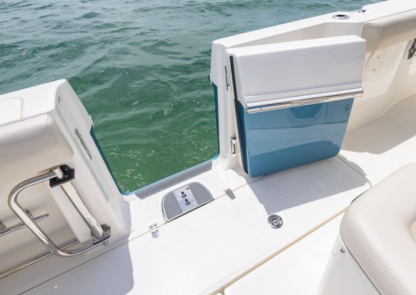 Boston Whaler 330 Outrage image