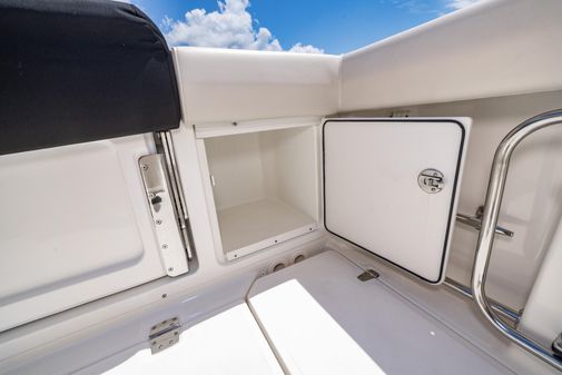 Boston Whaler 330 Outrage image