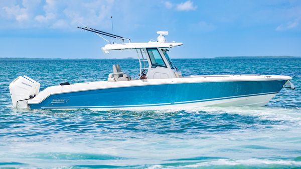 Boston Whaler 330 Outrage 