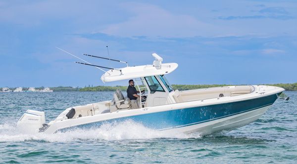 Boston Whaler 330 Outrage image