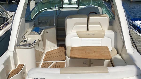 Sea Ray 330 Sundancer 