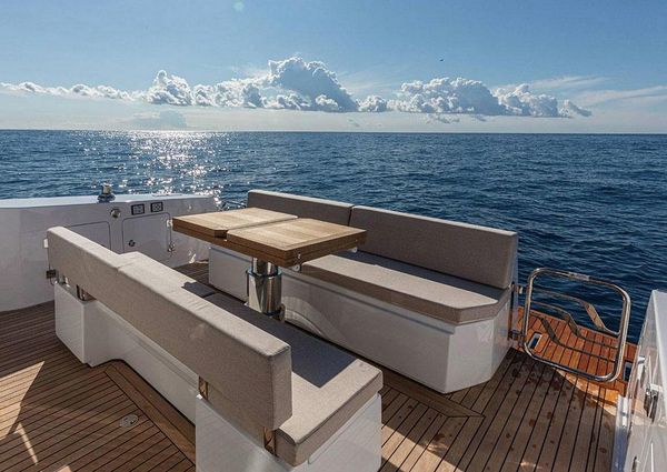 Sundeck-yachts 430 image