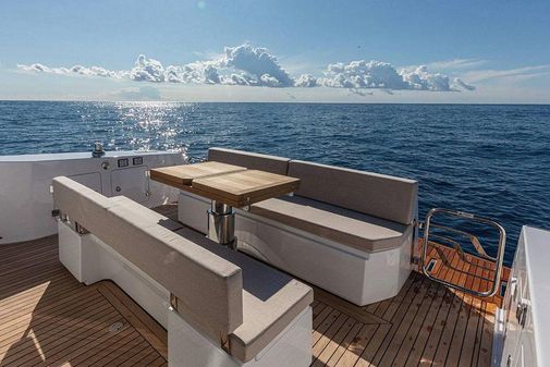 Sundeck-yachts 430 image