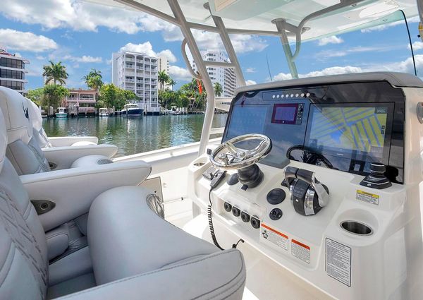 Mako 414 CC Bluewater Family Edition image