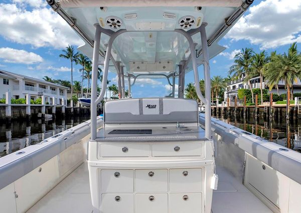 Mako 414 CC Bluewater Family Edition image