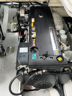 Four Winns V458 image