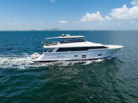 Hatteras M90 Panacera image