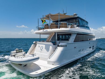 Hatteras M90 Panacera image