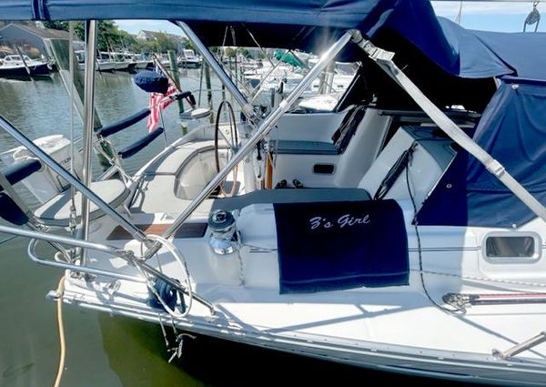 Beneteau 373 image