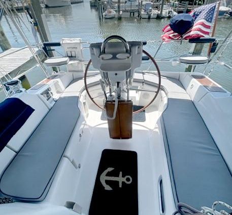 Beneteau 373 image