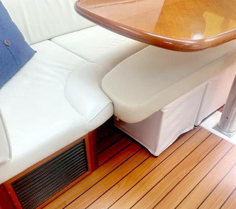 Beneteau 373 image