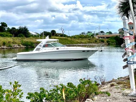 Sea Ray 370 Express Cruiser image