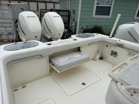 Mako 334 Center Console image
