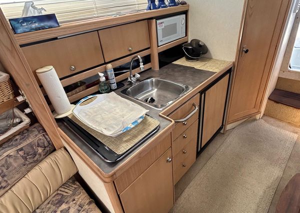 Bayliner 3255-AVANTI image