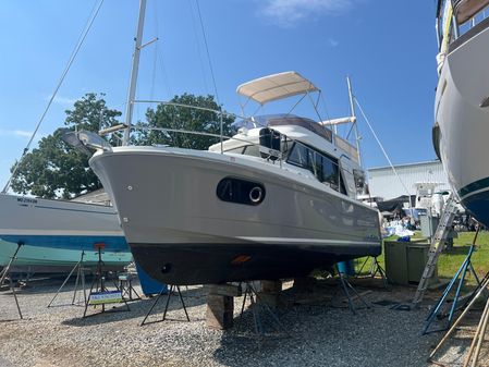 Beneteau Swift Trawler 30 image