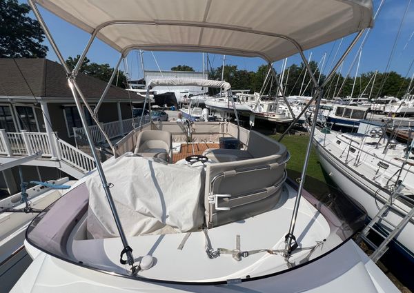 Beneteau Swift Trawler 30 image