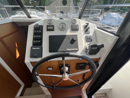 Beneteau Swift Trawler 30 image