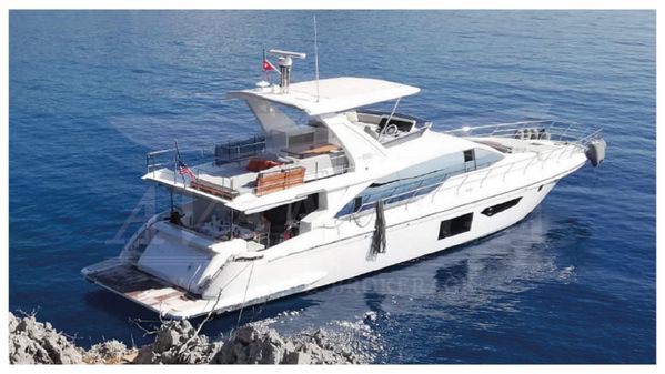 Azimut 66 image