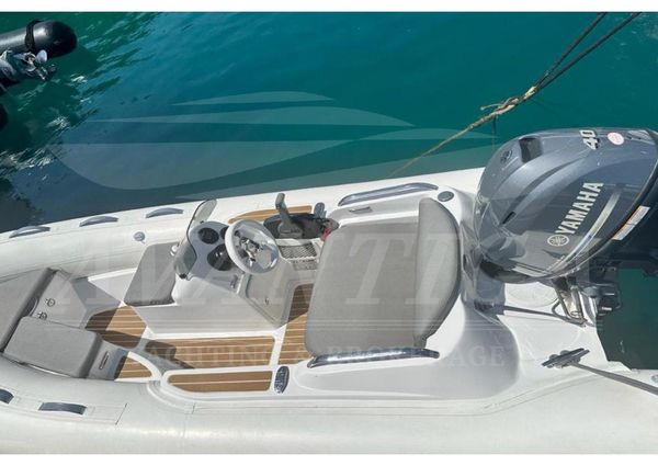 Azimut 66 image