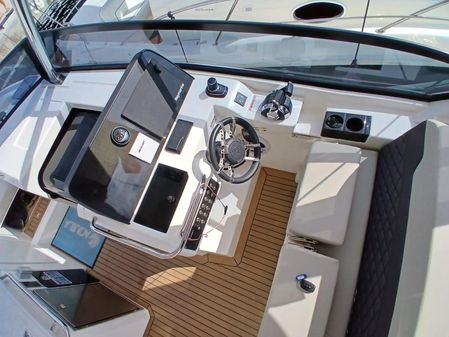 Aquila 32 Sport image