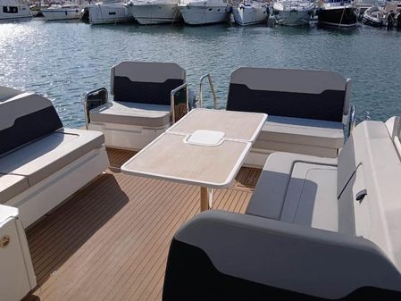 Aquila 32 Sport image