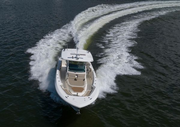 Boston Whaler 380 Outrage image